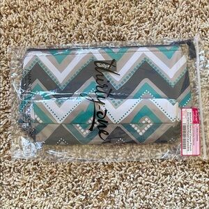Thirty-One Dotty Chevron Thermal Pouch